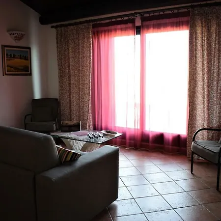 Casa Nello Apartment *